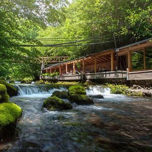 Resort Ujevara E Drinit